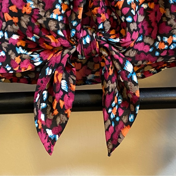 Floral Flowy Top - Picture 4 of 10